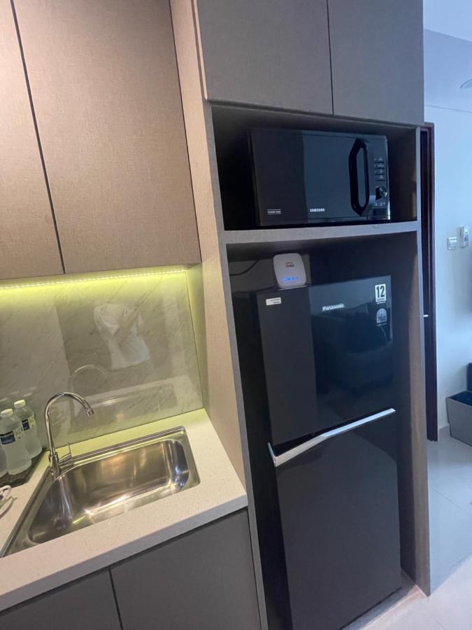 Verdela Pollux Meisterstadt Batam Apartement Ngoại thất bức ảnh