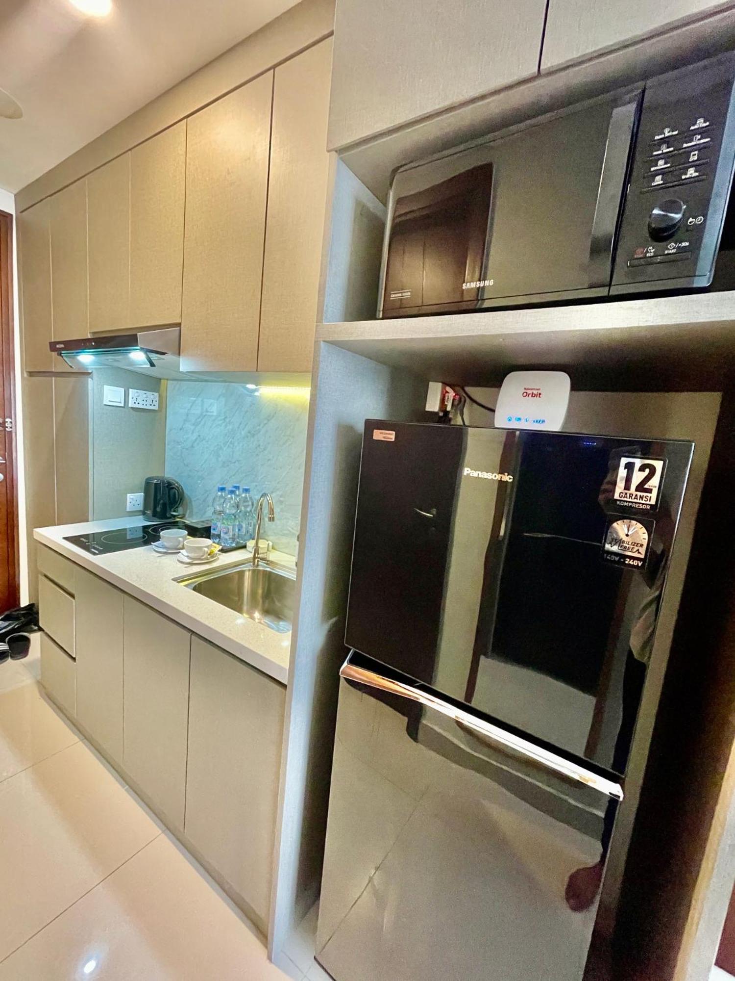 Verdela Pollux Meisterstadt Batam Apartement Ngoại thất bức ảnh